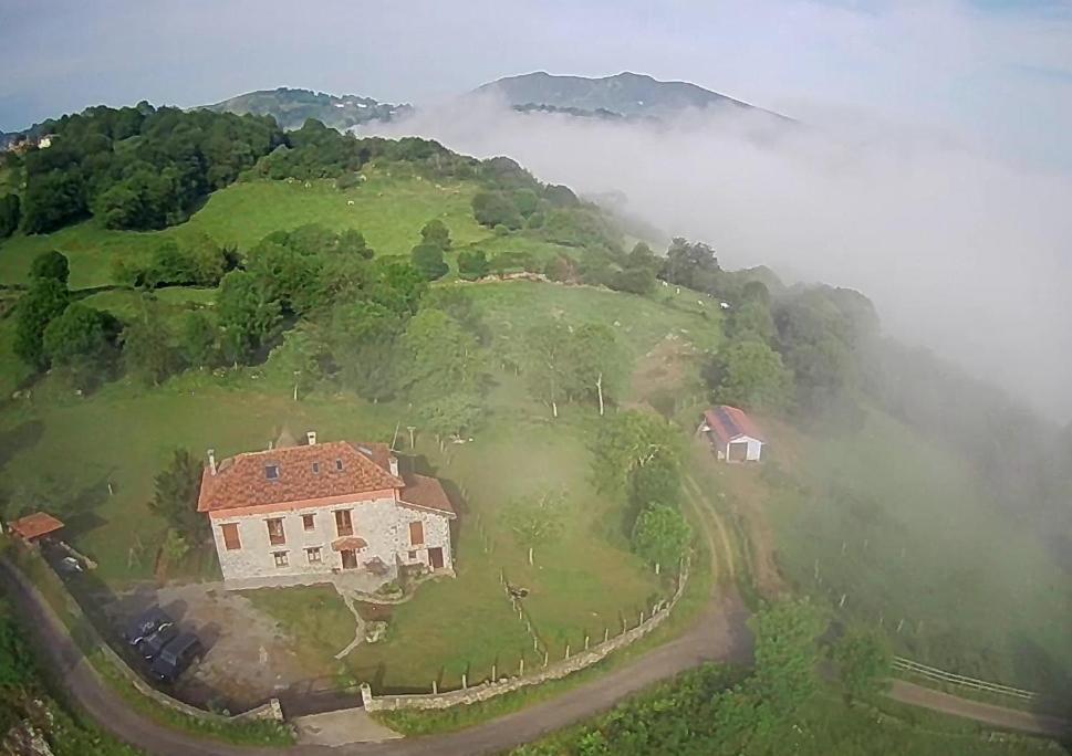 Penzion El Conventu Del Asturcon Lago  Exteriér fotografie